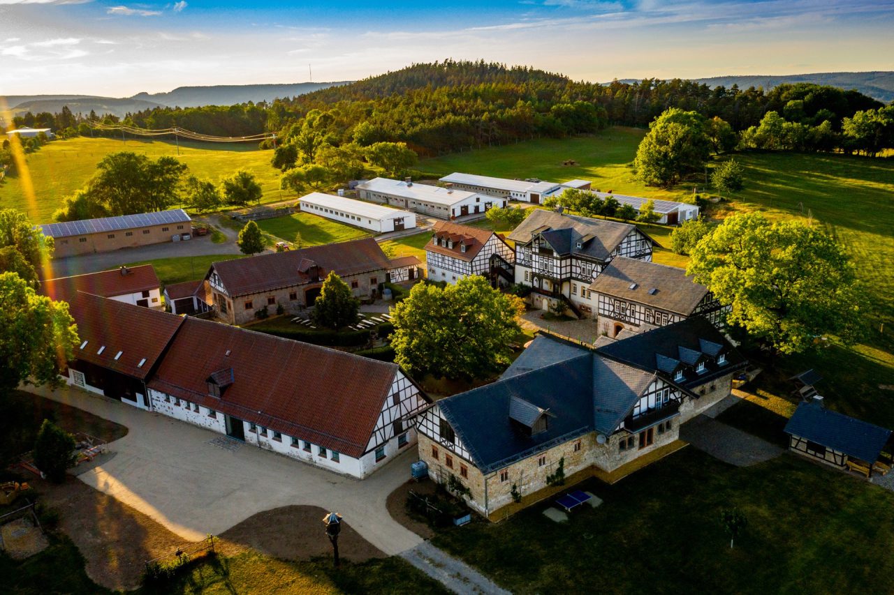 Ferienhof Domaine Groschwitz von außen